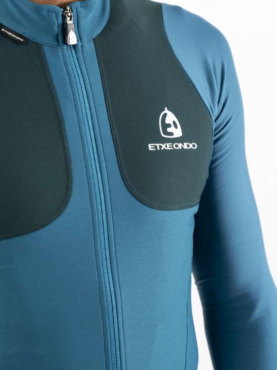 CHAQUETA TEKNIKA GORE-TEX...